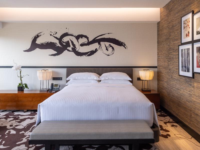 Nobu Hotel Manila image