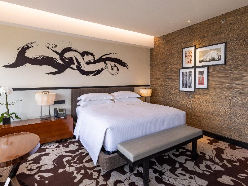 Nobu Hotel Manila image