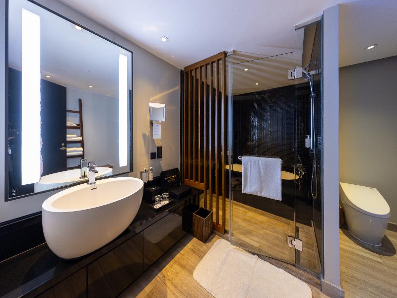 Nobu Hotel Manila image
