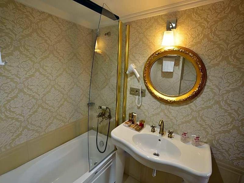 By Murat Royal Hotel image