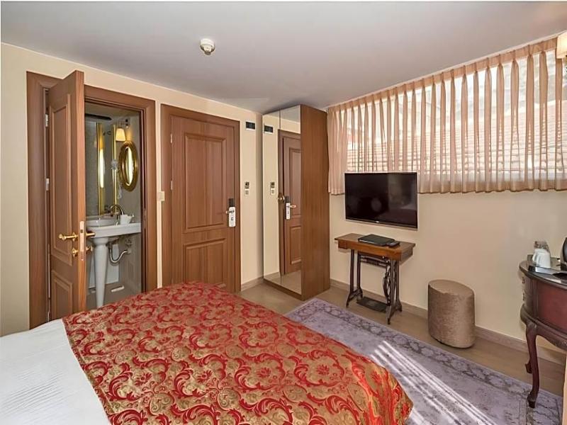By Murat Royal Hotel image