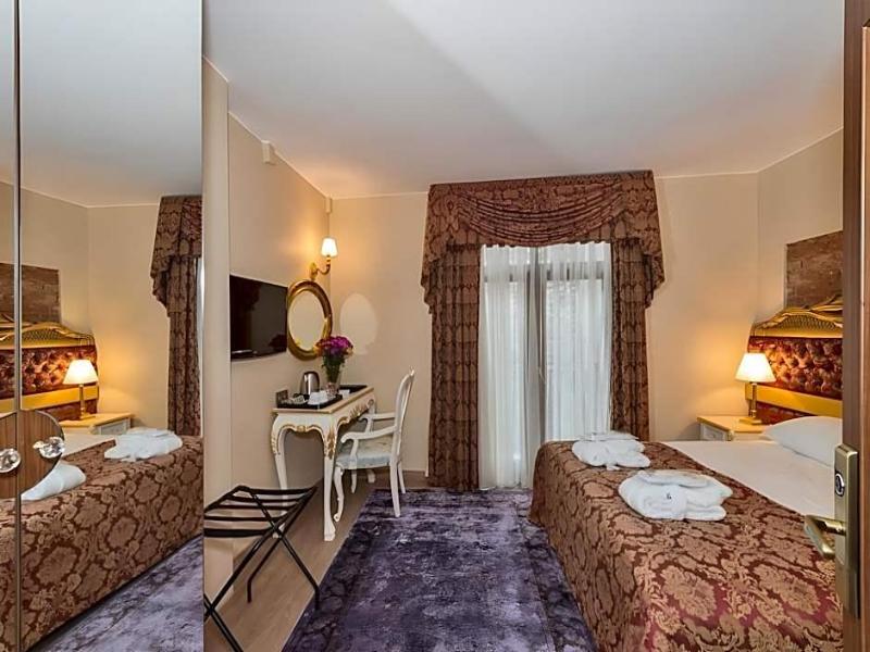 By Murat Royal Hotel image