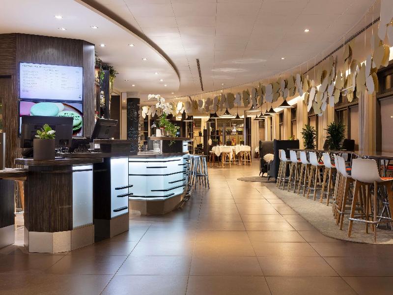 Novotel Paris Saint-Denis Stade Basilique image