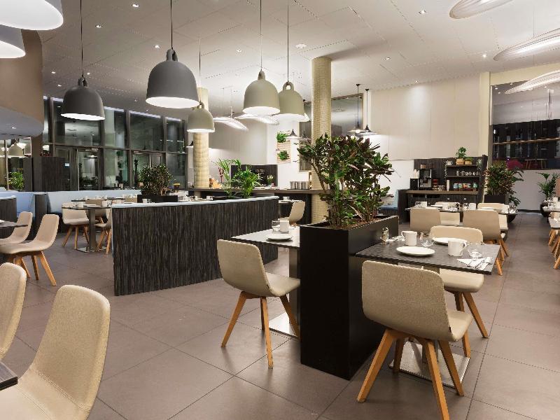 Novotel Paris Saint-Denis Stade Basilique image