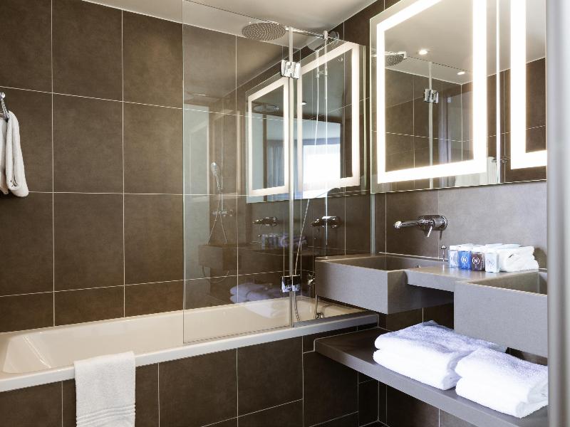 Novotel Paris Saint-Denis Stade Basilique image