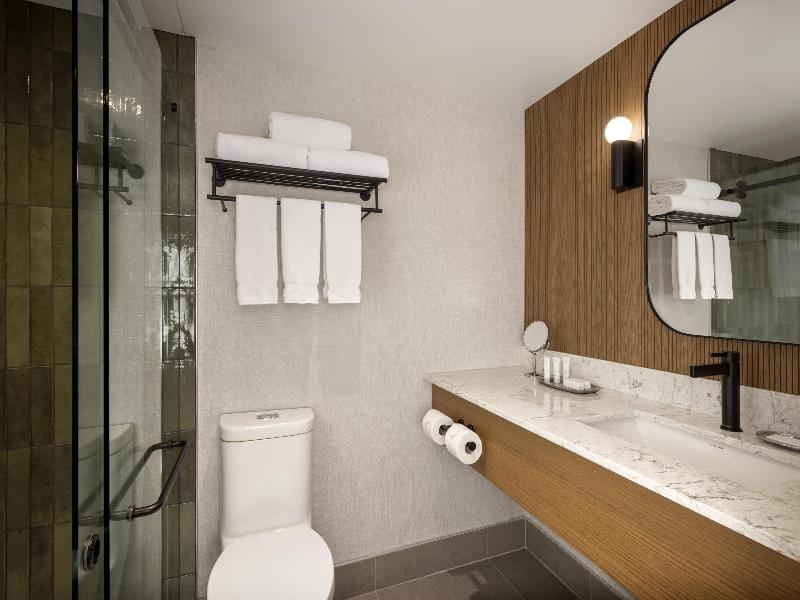 Banff Park Lodge Resort image