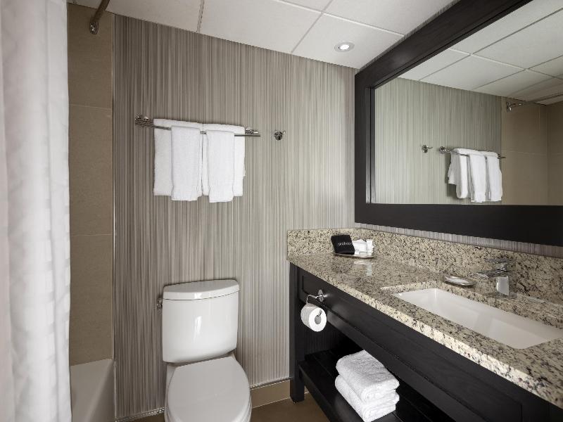 Banff Park Lodge Resort image
