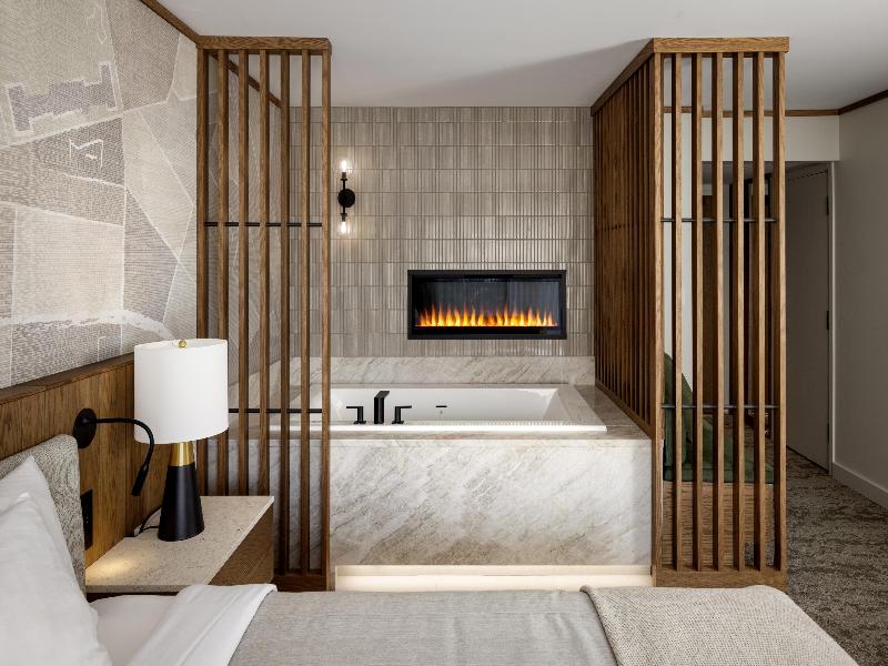 Banff Park Lodge Resort image