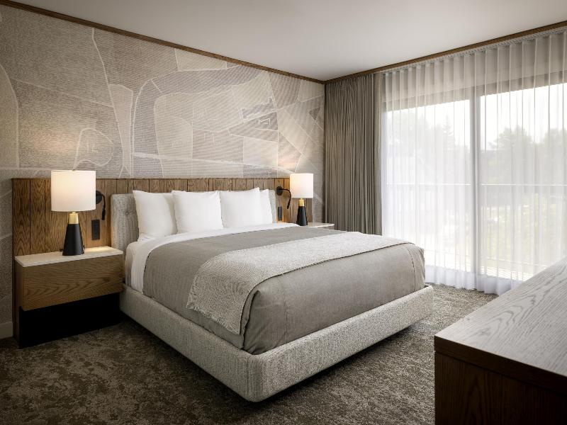 Banff Park Lodge Resort image