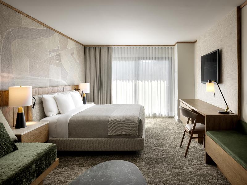 Banff Park Lodge Resort image