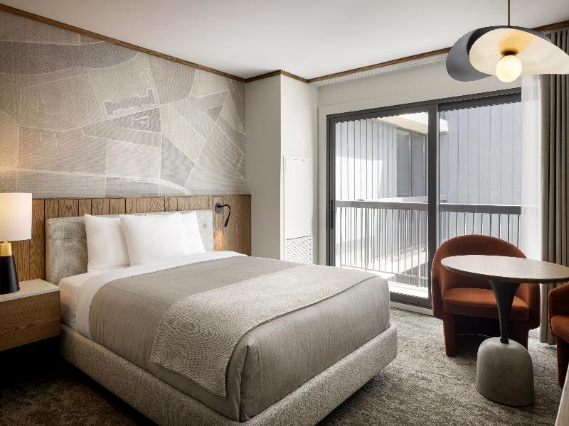 Banff Park Lodge Resort image