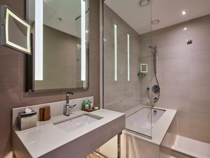 Movenpick Hotel Istanbul Golden Horn image