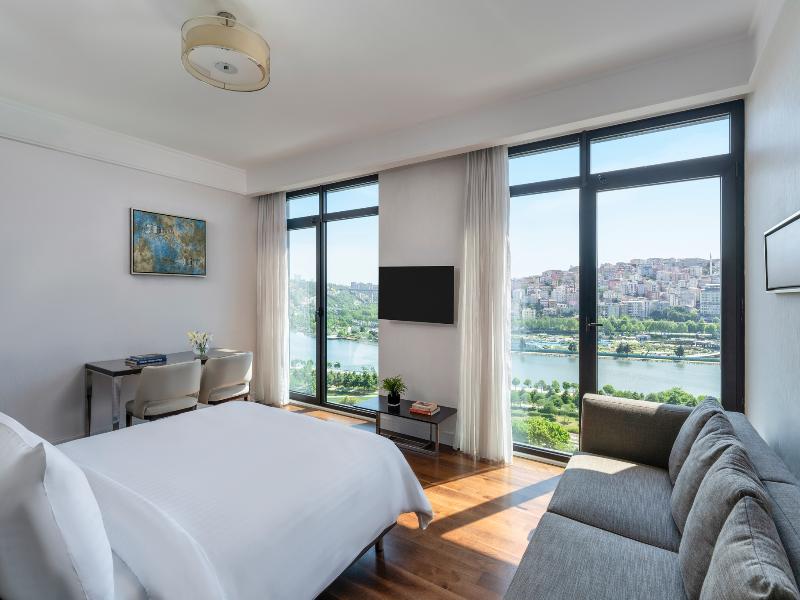 Movenpick Hotel Istanbul Golden Horn image
