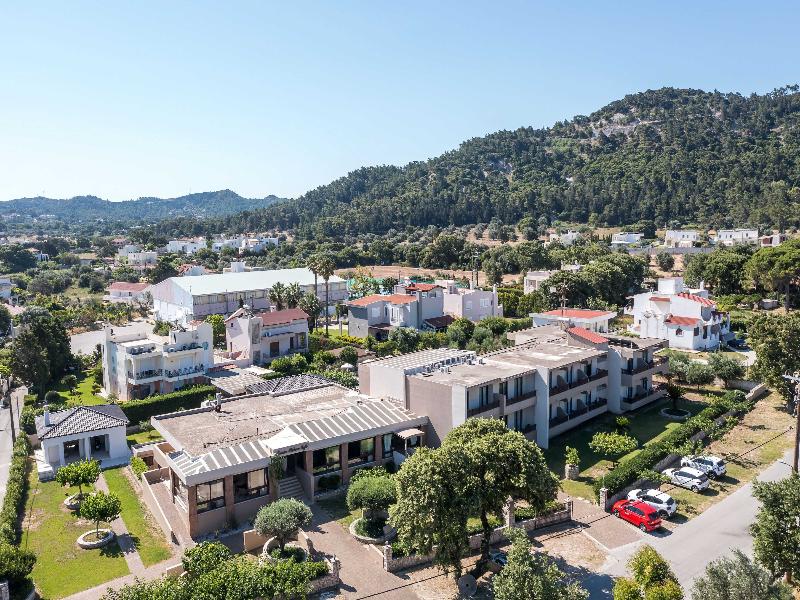 Santa Helena Hotel — general view