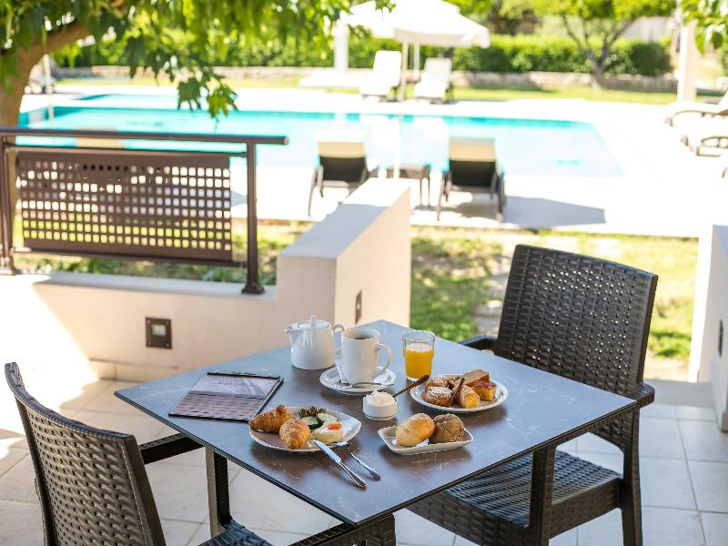 Santa Helena Hotel image