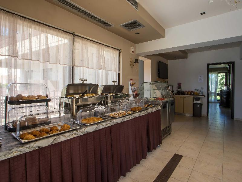 Santa Helena Hotel image