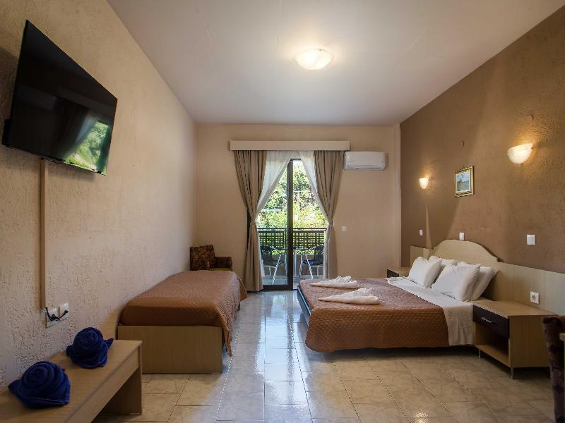 Santa Helena Hotel image