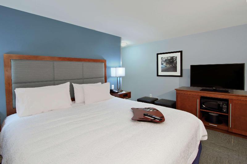 Hampton Inn Jackson/Richland-Highway 49 image