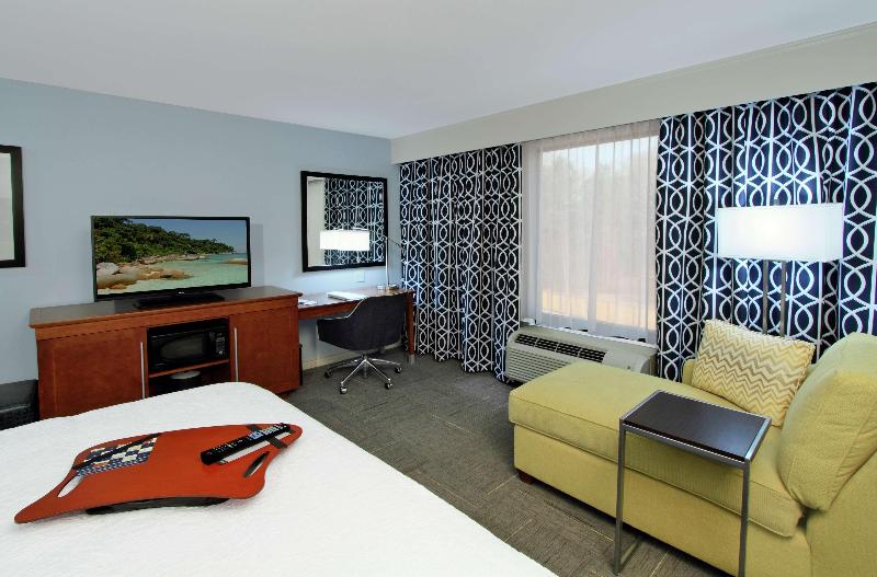 Hampton Inn Jackson/Richland-Highway 49 image