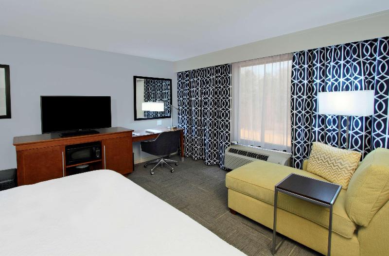 Hampton Inn Jackson/Richland-Highway 49 image
