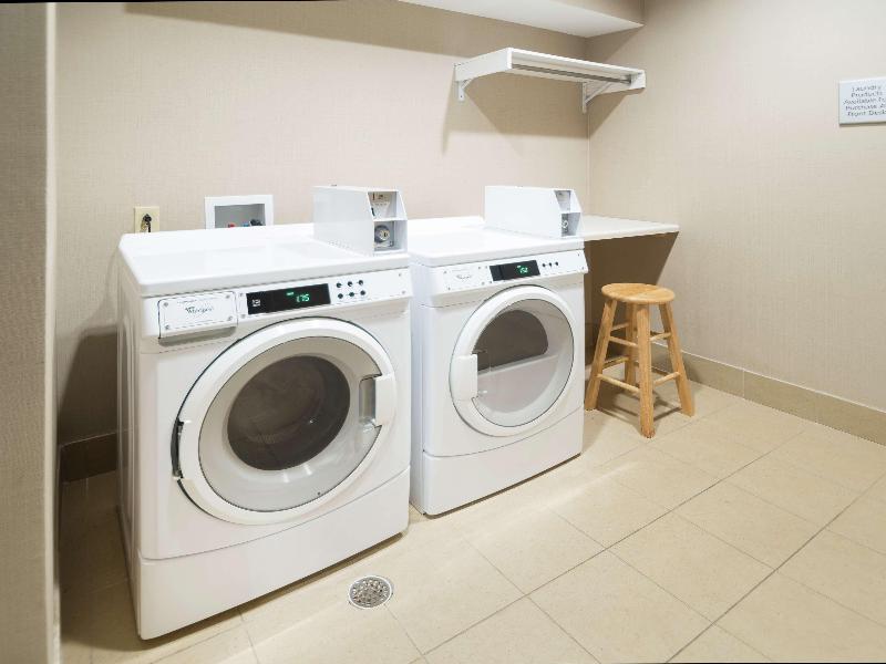 Hampton Inn Hernando image