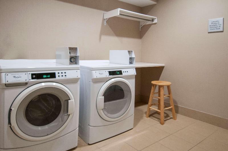 Hampton Inn Hernando image