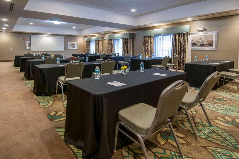 Hampton Inn Hernando image
