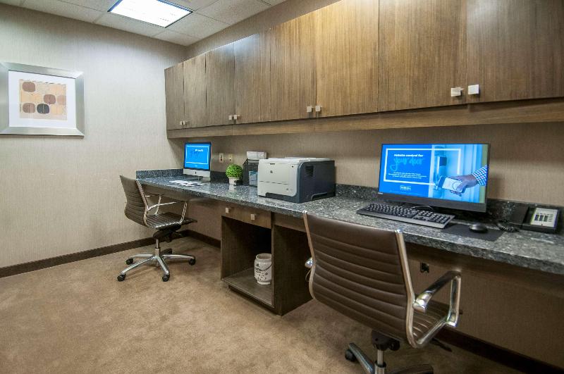 Hampton Inn Hernando image