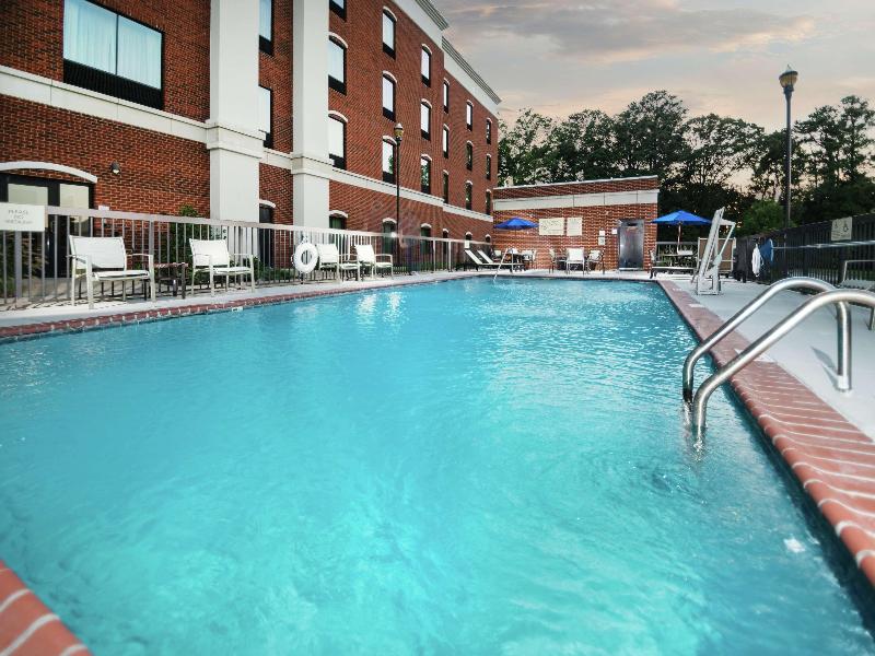 Hampton Inn Hernando image