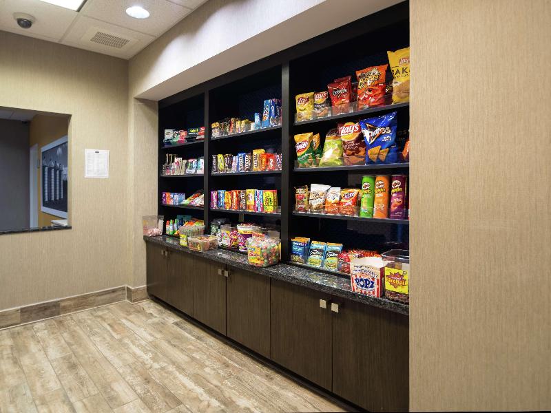 Hampton Inn Hernando image