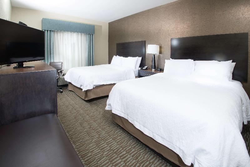 Hampton Inn Hernando image