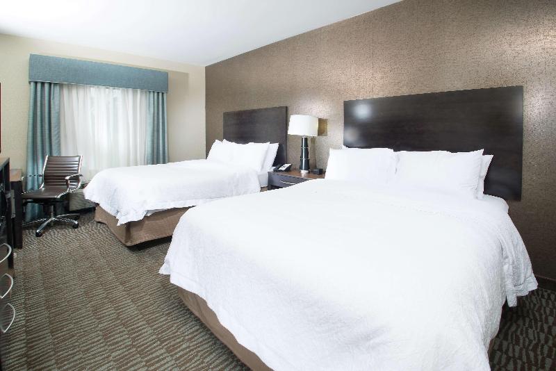 Hampton Inn Hernando image