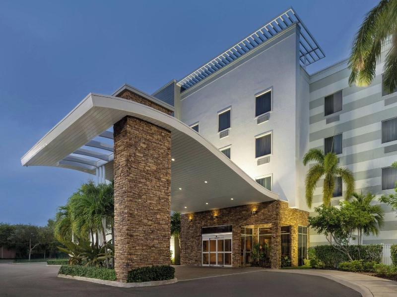 Fairfield Inn & Suites Delray Beach image