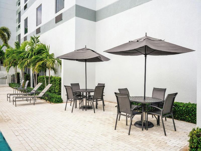 Fairfield Inn & Suites Delray Beach image
