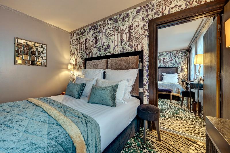 The One Alma Paris image