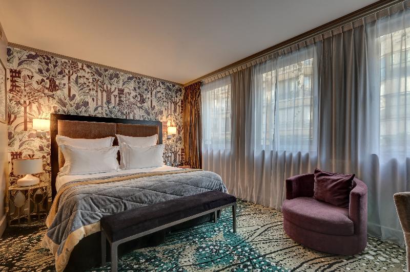 The One Alma Paris image