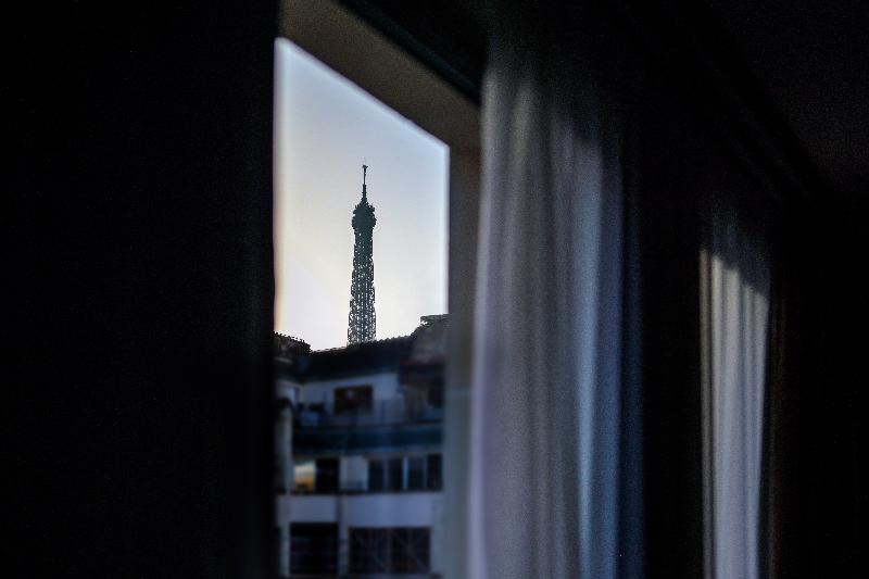 The One Alma Paris image