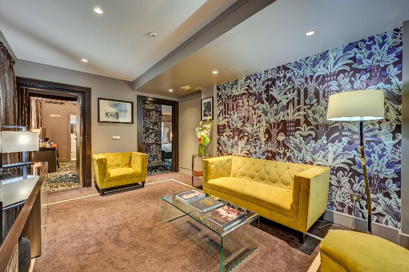 The One Alma Paris image
