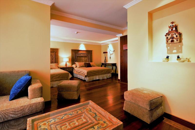 Boutique Anahi image