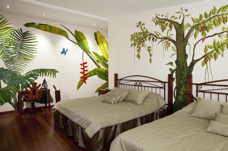 Boutique Anahi image