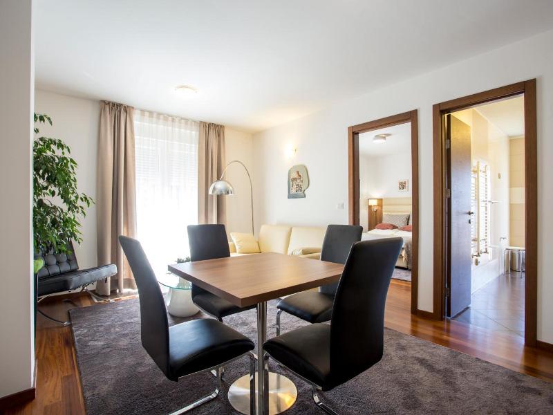 Villa Karda Residence image