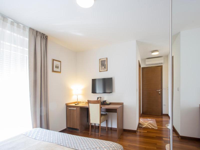 Villa Karda Residence image