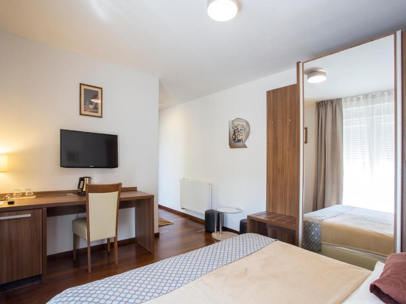 Villa Karda Residence image