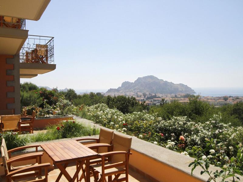 Amygdalies Apartments image