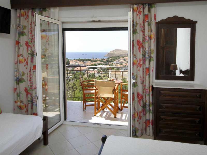 Amygdalies Apartments image