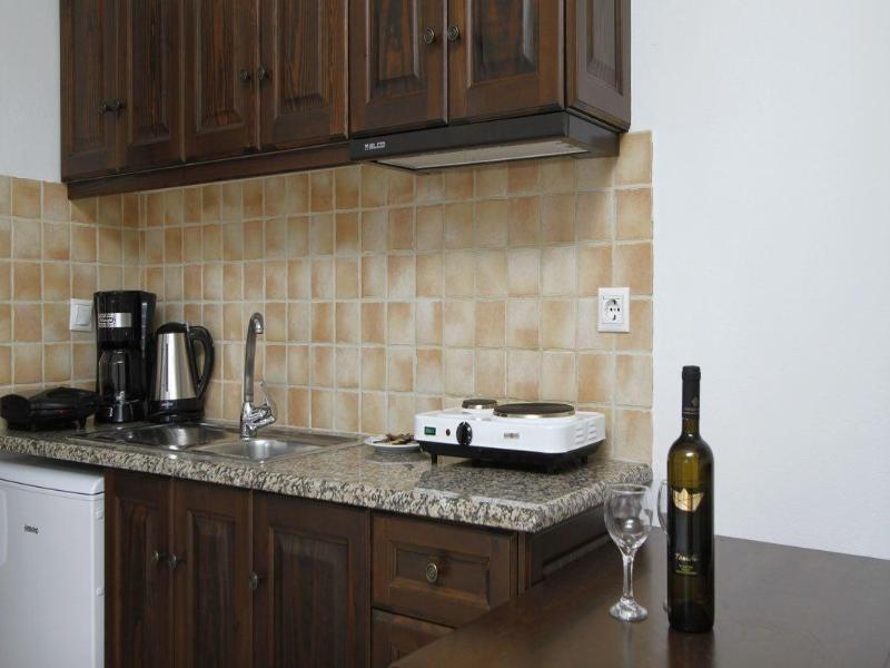 Amygdalies Apartments image