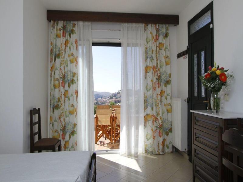 Amygdalies Apartments image