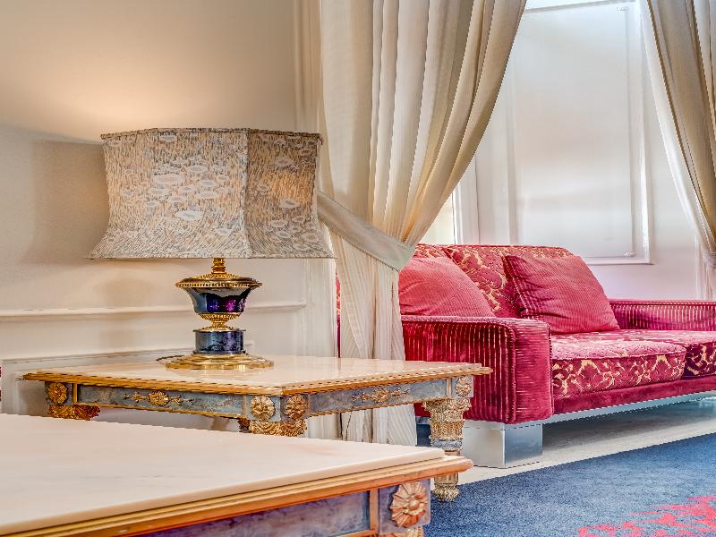 Grand Hotel National Luzern image