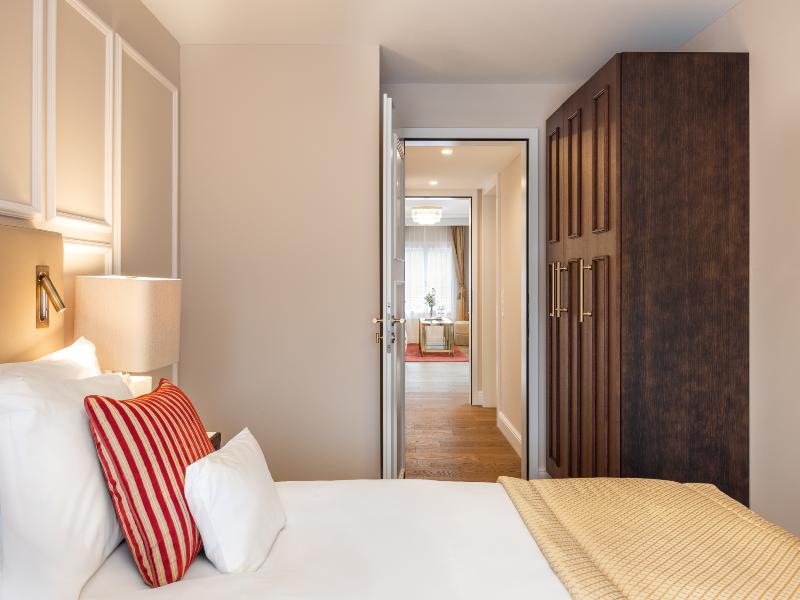 Grand Hotel National Luzern image