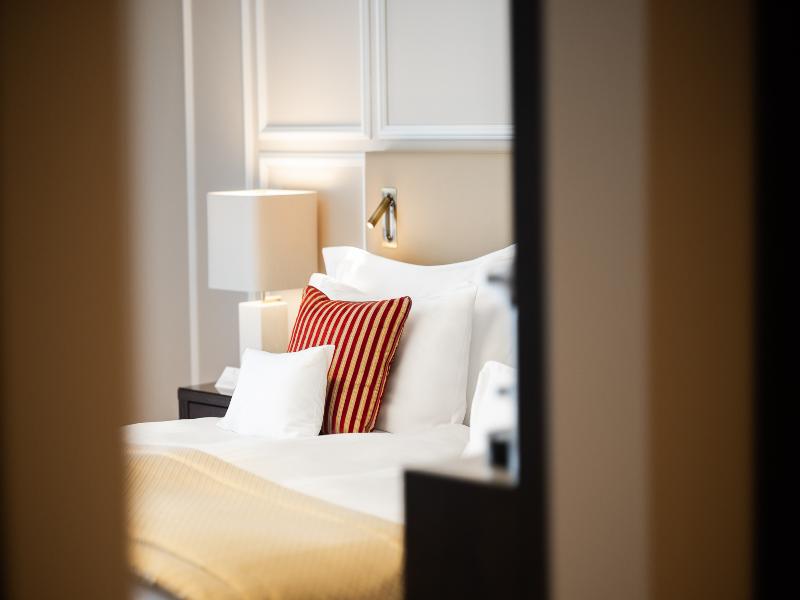 Grand Hotel National Luzern image